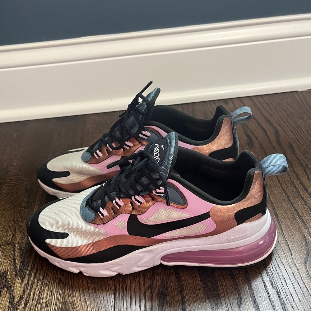 Nike Airmax sneakers, size 9.5 (women’s)